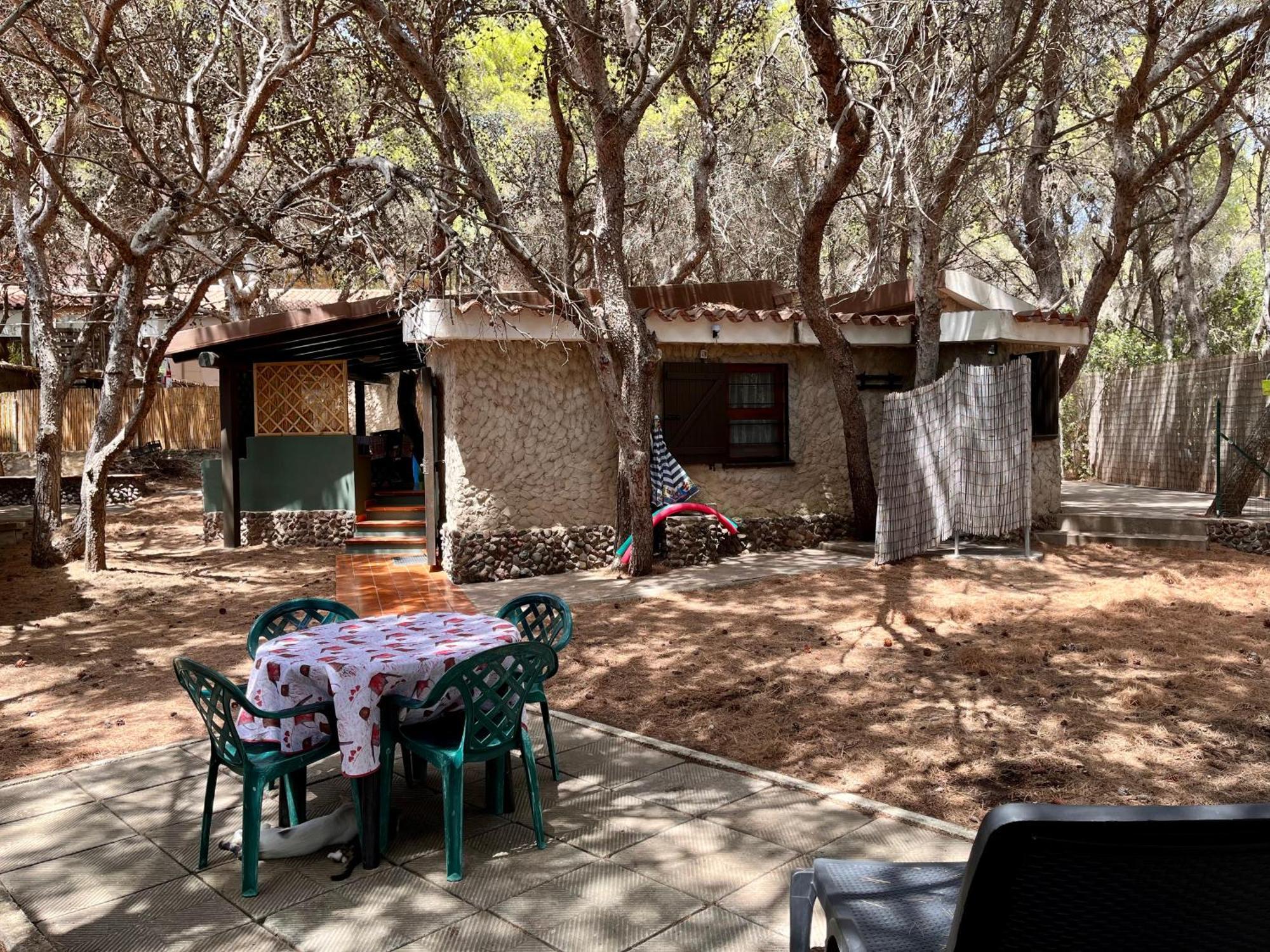 Rustico Porto Pino 30 Mt Dalla Spiaggia Extérieur photo