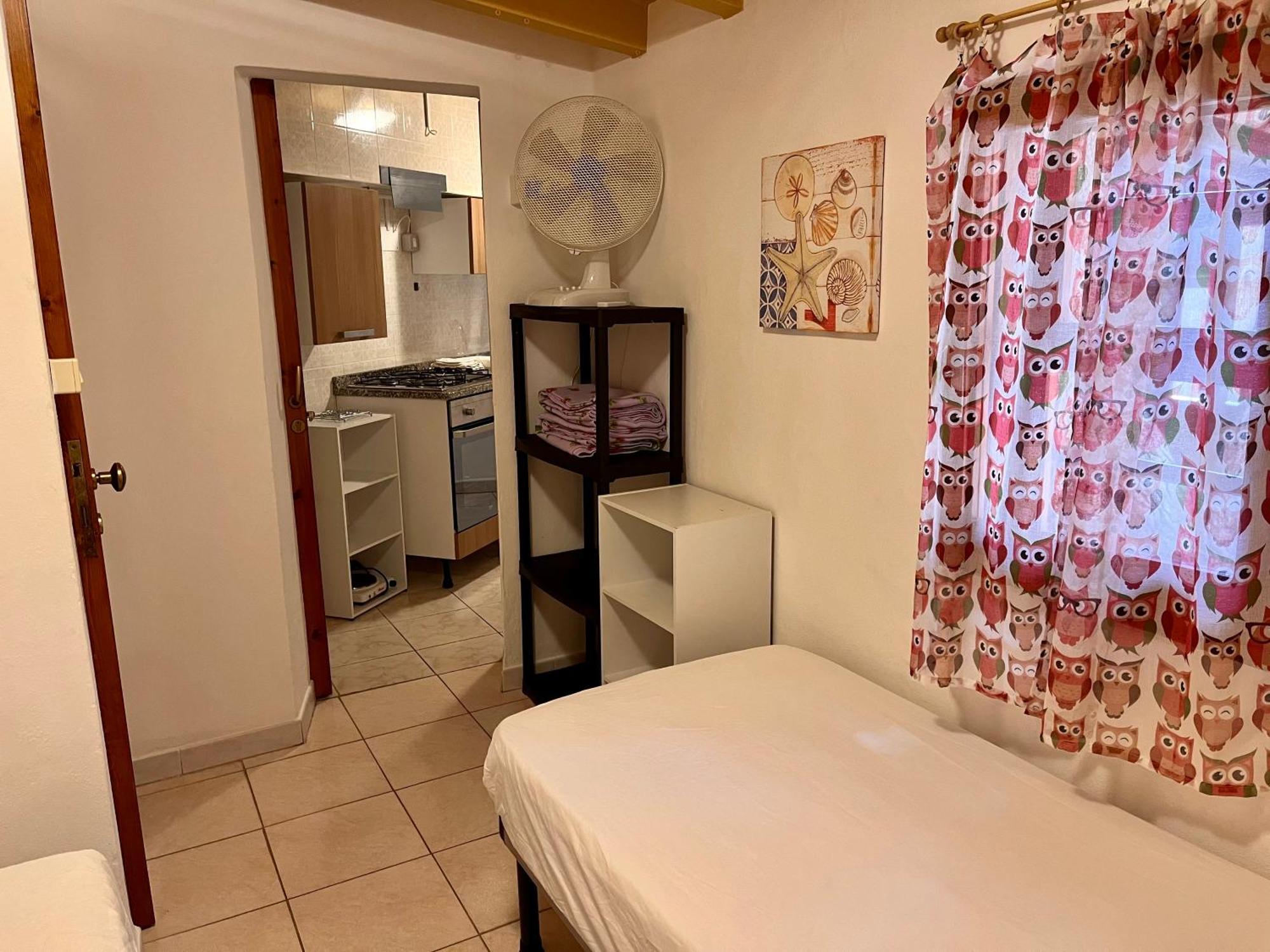 Rustico Porto Pino 30 Mt Dalla Spiaggia Extérieur photo